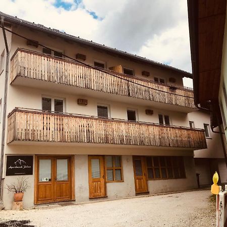 Apartment Julian Discover Rateče Exterior foto